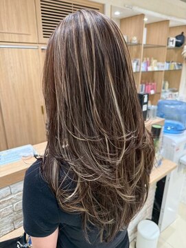 キャパ(CAPA) コントラストハイライト×レイヤーカット(茅ヶ崎/20代/韓国ヘア)
