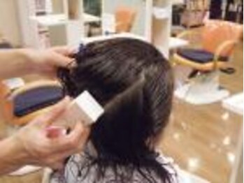 ヘアメイク アムールの写真/贅沢な頭皮ケアが全てのカラーメニューに付いてくる！