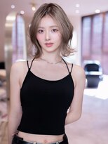 エースハバナ 渋谷(1 HAVANA)&nbsp;20代大人ガーリーミディアムレイヤーカット/ダークアッシュ