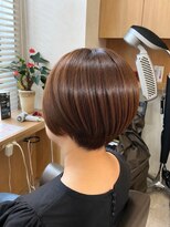 ウイ バイ ファースト 北四番丁店(u'i by first)&nbsp;ツヤ感たっぷりの大人ショートボブ