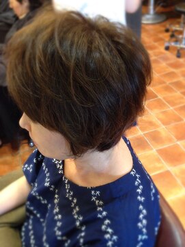 美容室 カナリア(Canaria) ふんわりショート/30代/40代/50代/60代