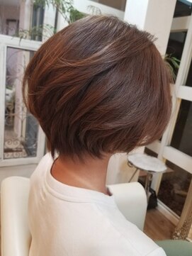 ハグエヴェック(HUG AVEC) 収まり素敵なショート