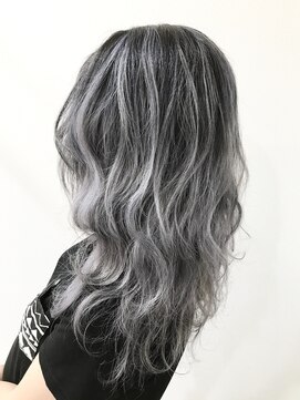 ヘア ライフ セリス(hair life Celis) ホワイトグレー