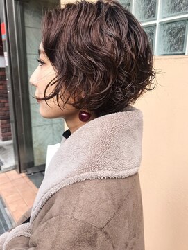 フロート 小阪店(float) ゆるウェーブ_エアリーミディ 黒髪 ホワイトアッシュ