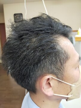 カットライン(CUT LINE) ショートヘアスタイル