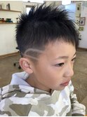 アシメカットラインヘアー