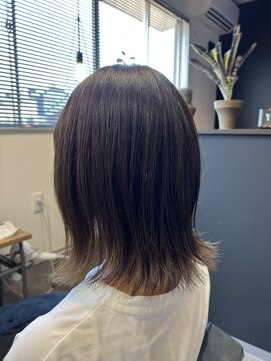 ブル(Bull) 切りっぱなしボブ