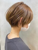 ヘッズ 市川(HEADS ex) 外ハネボブ　セクションカラー　ペールベージュ モテ髪カタログ