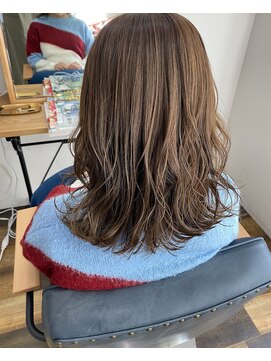 ヘアデザイン ノア(Noa) 色もちのいいベージュカラー