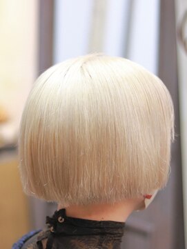 キミ(kimi) 【kimi自由が丘】ケアブリーチ × ホワイトブロンド