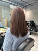 ピンクベージュ_ワンホンヘア_タイトストレート