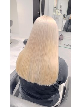 ノット 表参道青山(knot) 【いけだしょう指名】ホワイトブロンド