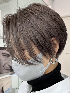 ルートエイチ 市川(Root H) ダブルカラーミルクティーベージュインナーカラーショートボブ