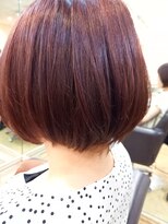 シャンプーボーイ&nbsp;赤ショートボブ