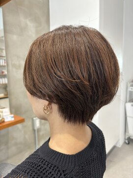 スピカ(supika.) 20代30代40代50代　ふんわりハンサムショート