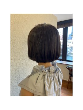 エルサフィロ キタハマ(el zafiro kitahama) 20×30×40代×似合わせカット×アッシュベージュ×お手入れ簡単