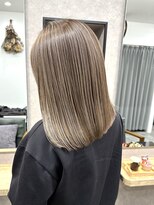 リベストバイジェービー 稲毛(li best. byjb)&nbsp;デザインカラー/レイヤーカット/ウェットヘア/オリーブベージュ