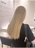クリームブロンド　ロング　ミルクティー　
