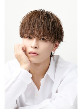 オーシャントーキョー 渋谷(OCEAN TOKYO) シースルーマッシュツーブロックセンターパート韓国ヘア刈り上げ