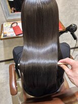 エスト(est)&nbsp;ハイクラス髪室改善トリートメント　ロング美髪