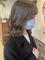 大人かわいい小顔外ハネボブミディ透明感ベージュ渋谷mutsuki