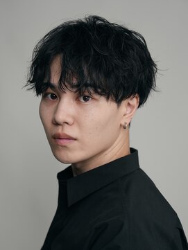 バイフィフス 原宿/表参道(by fifth) 30代センターパートサーフカールルーズパーマシャドウパーマ