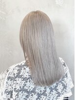 エリマバイフィフス 調布(elima by fifth) ダブルカラーホワイトベージュブリーチホワイトカラーロング