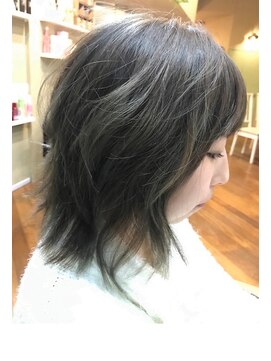 ヘアカフェ コトノハ(hair cafe Kotonoha) 【コトノハ】小顔　外ハネボブ　オリーブカラー　ネオウルフ
