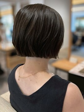 フリップビーアヴェダ(FLIP B AVEDA) 本八幡×ダークブラウン×コンパクトボブ