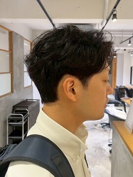 アカラ(acala) ナチュラルショートメンズ【メンズパーマ/縮毛矯正/髪質改善】