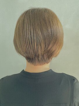 大人女性のための万能艶感ショート