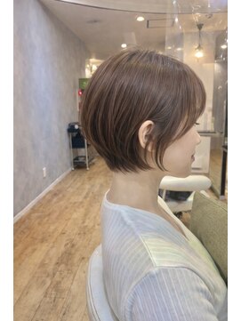 ノル(nol.) 丸みショートで首元すっきり美人ヘア