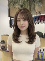 チオ(Chio)&nbsp;【富山】上品なツヤ感とくびれレイヤーのミディアム