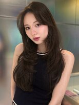 シティ オモテサンドウ(CITY omotesando)&nbsp;ハイレイヤー かきあげバング ワンホンヘア