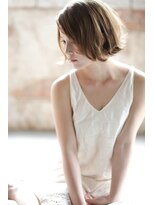 カライング(ing)&nbsp;【＋～ing】 外国人風 S LINE short bob