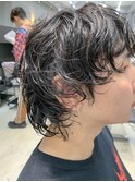 パーマ、ウルフ、メンズヘア、ゆるいパーマ