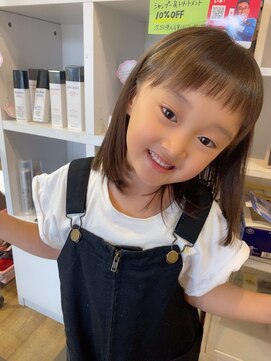 ヒマワリ(HIMAWARI) キッズカット　オン眉　アシメ　女の子