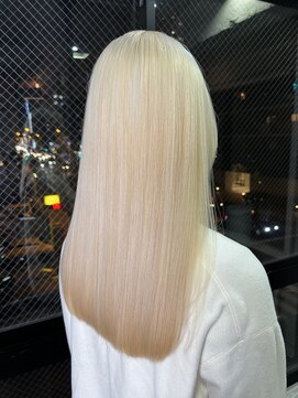 テテ(TETE) 抜きっぱなしブロンド　心斎橋×長堀橋