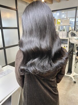 サクラ オモテサンドウ(SAKURA) お仕事・学校も問題なし！5トーンの暗めカラー　表参道