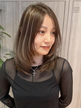 ヨロ 小岩(YOLO) ハイライトショートヘアダブルカラーイルミナカラーオージュア