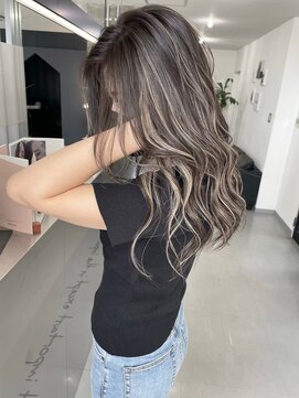 キング 枚方店(K!ng) 【枚方、高槻、梅田】ホワイトハイライト