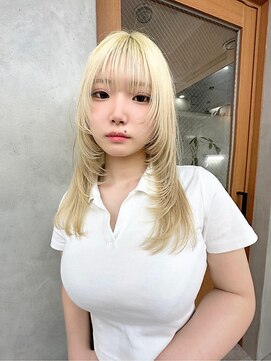 リアン(Lien) ハイトーン/ホワイトベージュ/セミロング