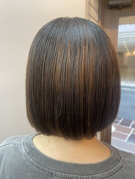 イフバイフィーカ(iF. by FiiKA) 切りっぱなしボブ