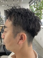 フイ 新宿3丁目(Hui)&nbsp;フェザーパーマ/グレーブルーカラー/刈り上げショートパンク