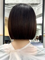ラフ 新宿(Laff)&nbsp;前下がりボブ　切りっぱなしボブ　髪質改善　縮毛矯正　美髪