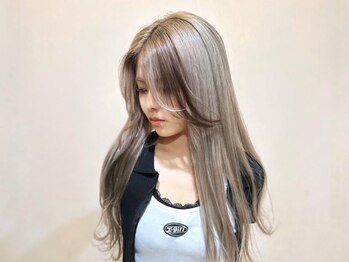 ヘアメイクアン(Hair Make Une)の写真/透明感カラー/アッシュカラー等様々なカラー対応◎ワンポイントカラーも駆使して一人一人の色を創るサロン*
