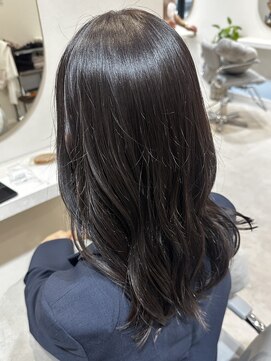 ベル サウス(BHEL south) 津市ロングレイヤーカットハッシュカット透明感カラー重めロング