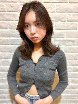 オーロ(ORO) くびれレイヤー鎖骨ミディ　ナチュラルブラウン