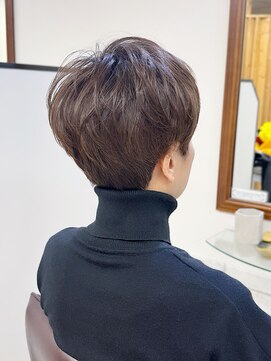 【白髪ぼかし＊30/40/50代の大人女性へ】ふんわりベリーショート