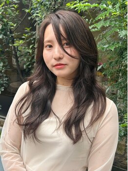 ナナナパレナ 梅田店(nanana parena)の写真/《小顔魅せを叶える顔周り＆前髪カット★》一人ひとりの髪質や骨格を丁寧に見極め、印象をガラリとCHANGE♪